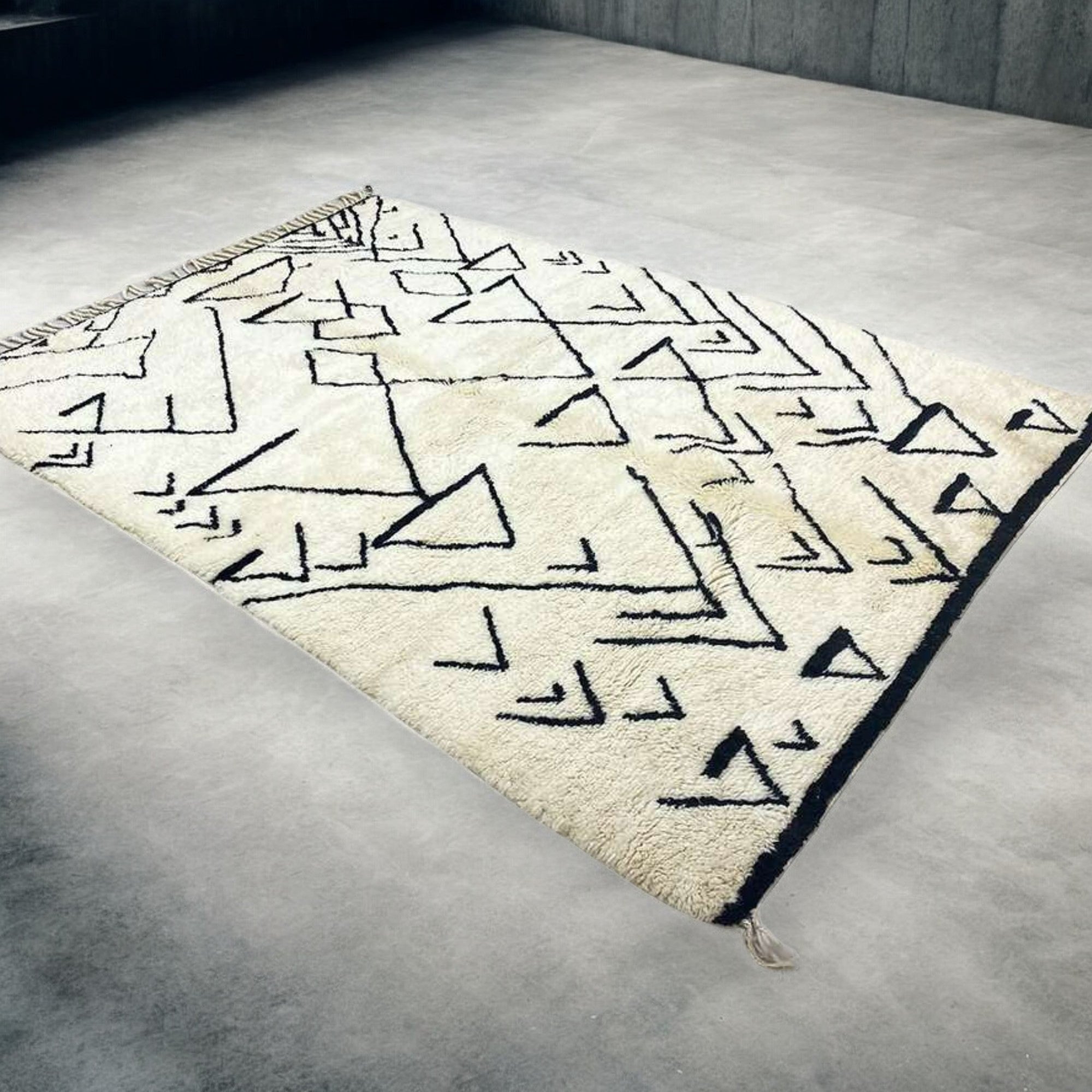 Majestic Dunes white Moroccan rug with mountain designs representing the Atlas Mountains, handwoven by Berber artisans